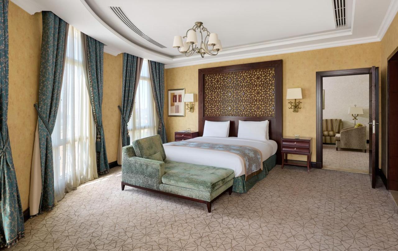Royal Maxim Palace Kempinski Hotel