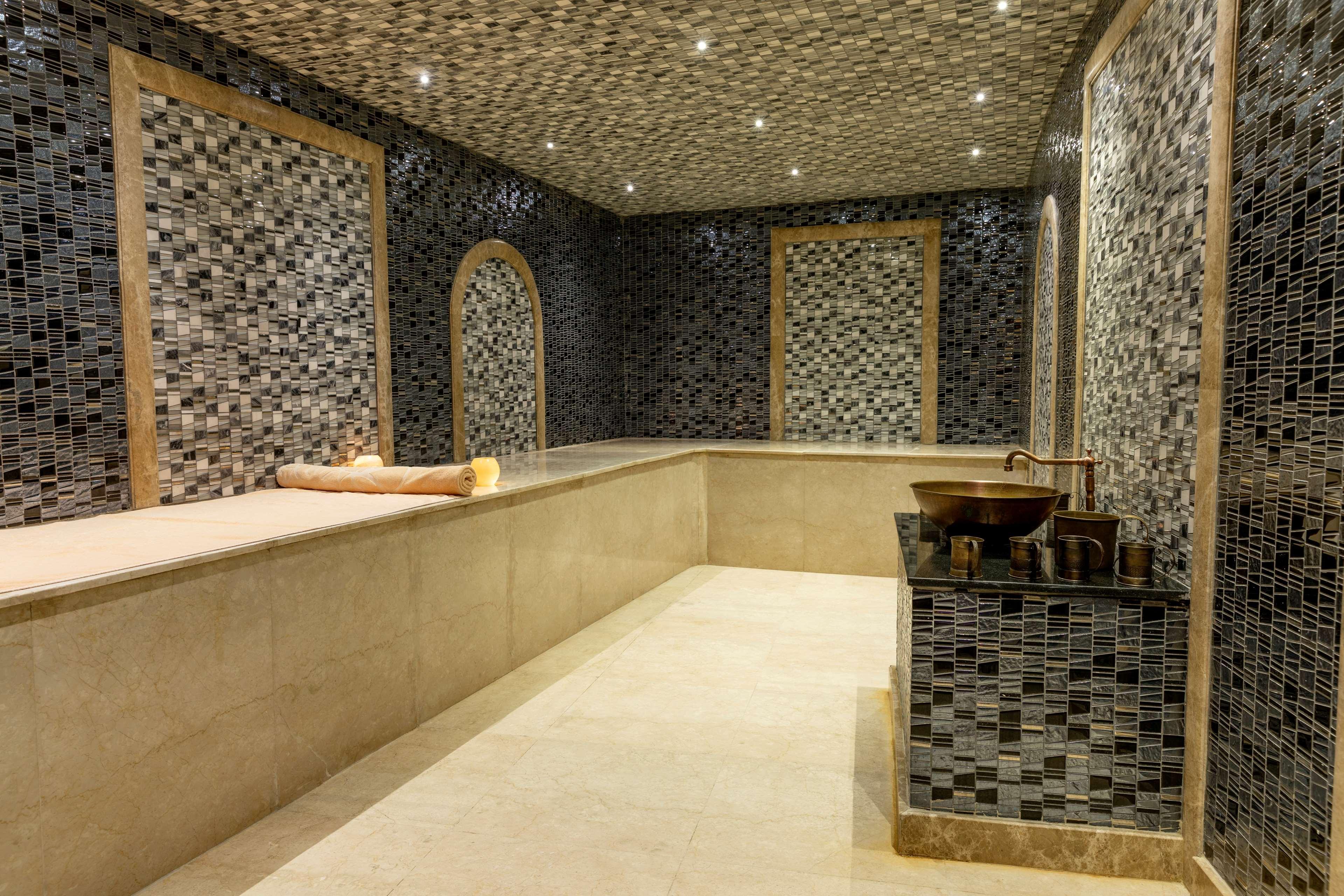 Royal Maxim Palace Kempinski